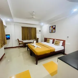 Kalluvalappil Hotel