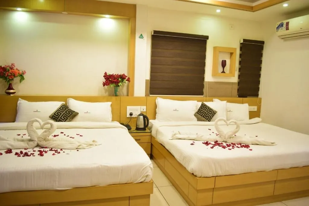 Emirates Regency Hotel Kasaragod 2*,